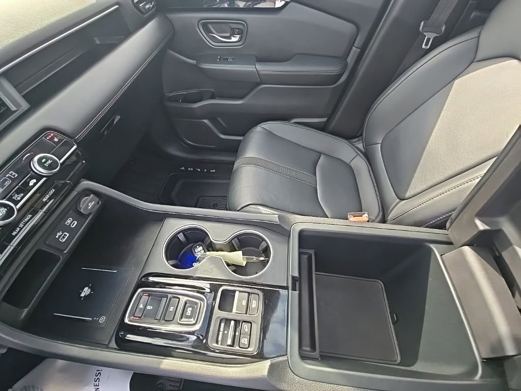 Used 2024 Honda Pilot Touring image 25