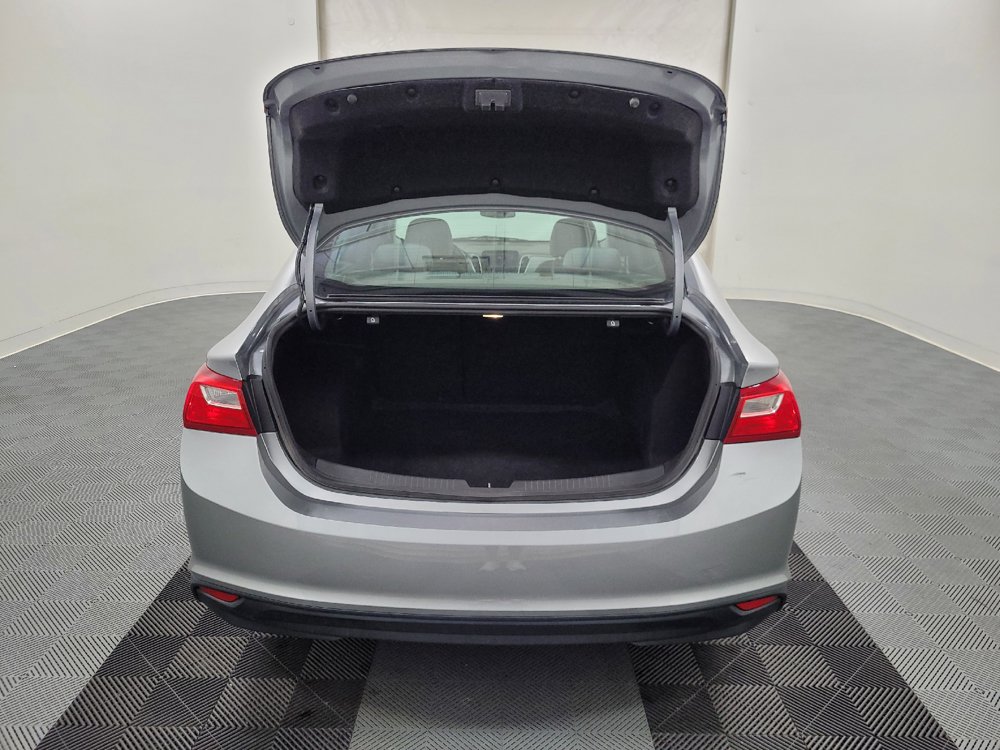 Used 2023 Chevrolet Malibu LS FWD image 29