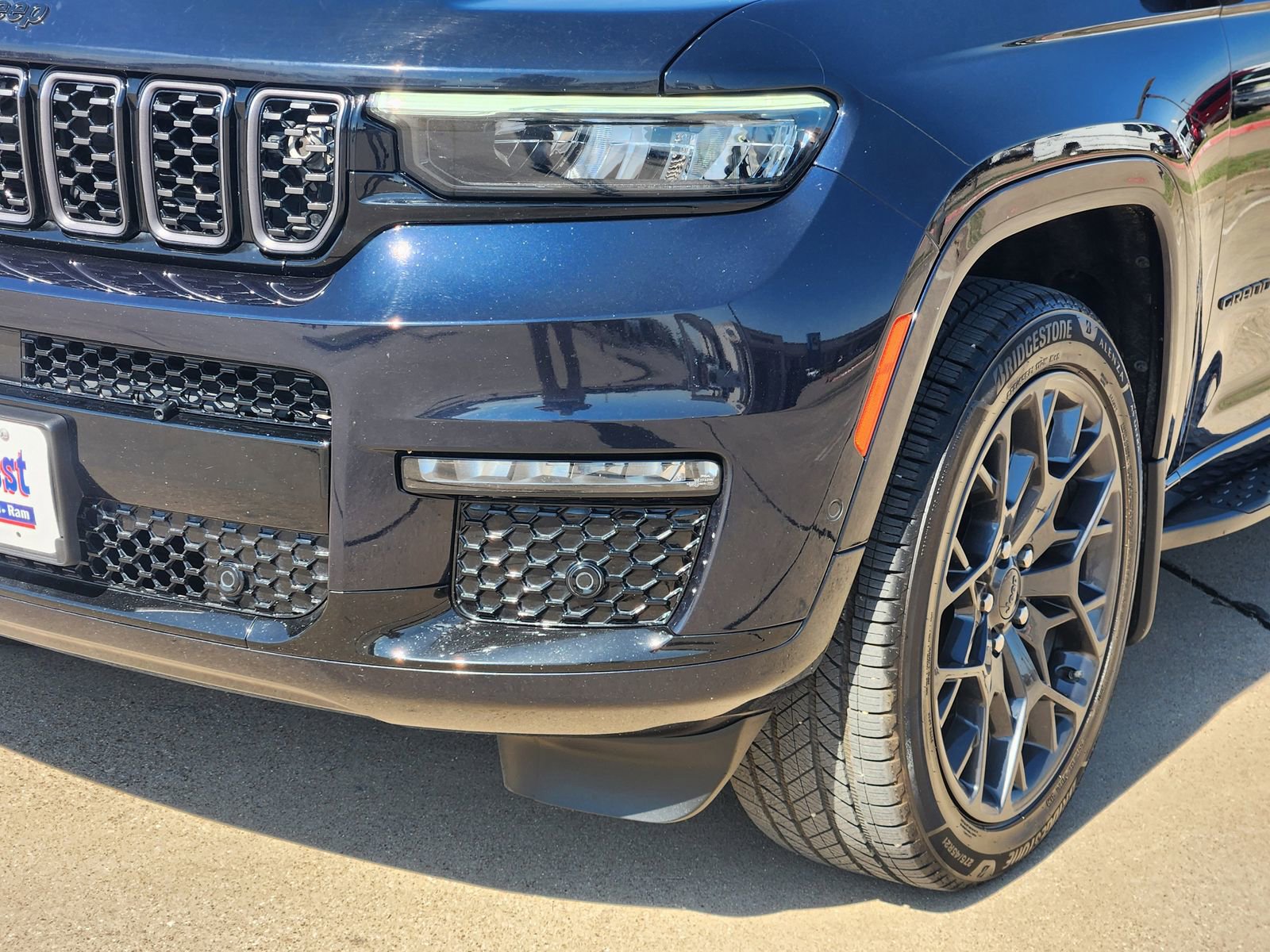 Used 2023 Jeep Grand Cherokee L Summit image 10