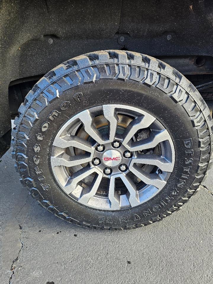 Used 2020 GMC Sierra 1500 AT4 w/ AT4 Premium Package image 10