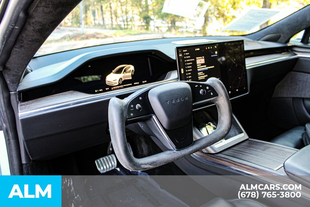 Used 2021 Tesla Model S Plaid image 18