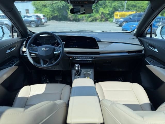 Used 2024 Cadillac XT4 Premium Luxury AWD/4WD image 20
