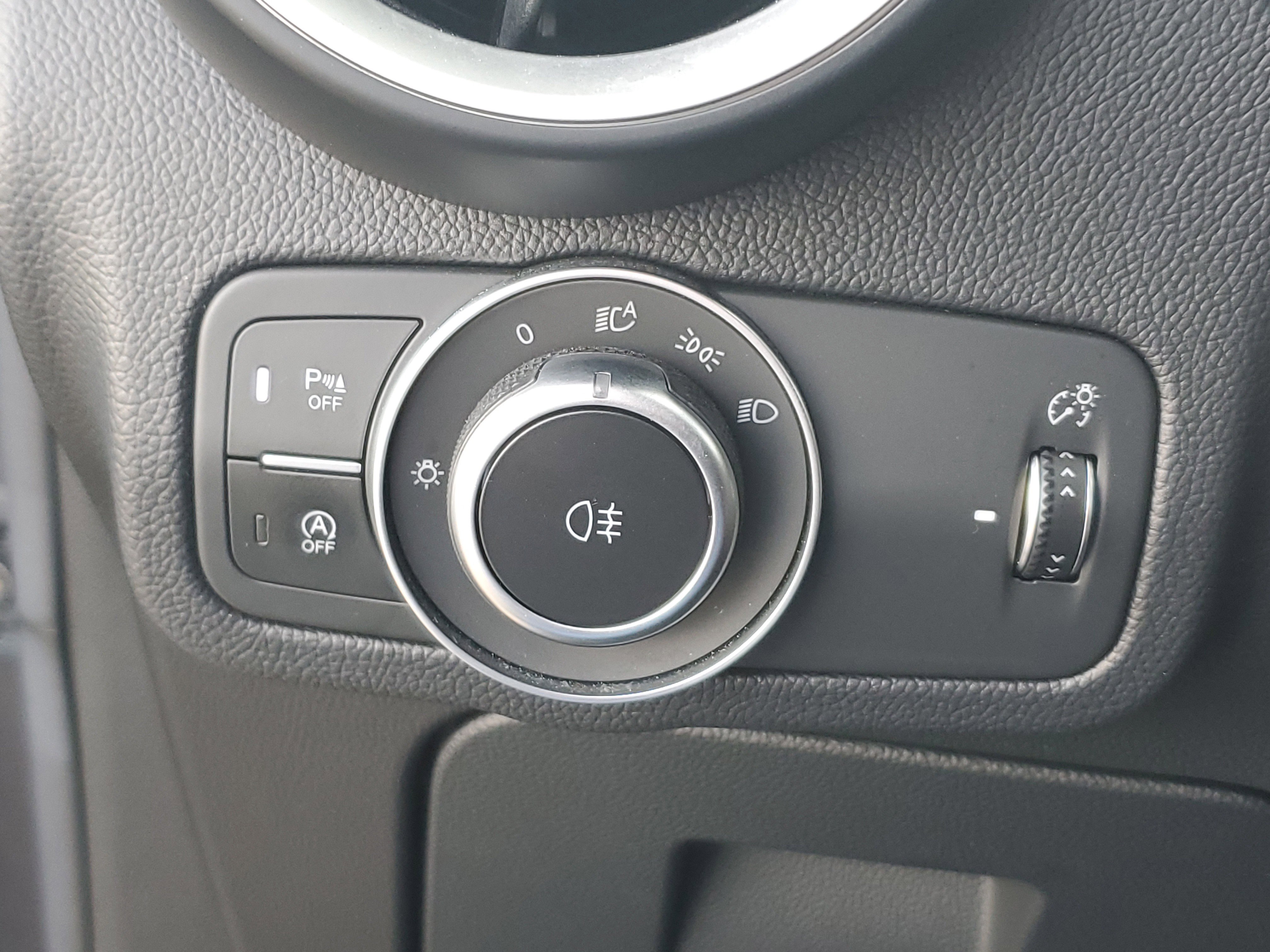 Used 2022 Alfa Romeo Stelvio Sprint image 26