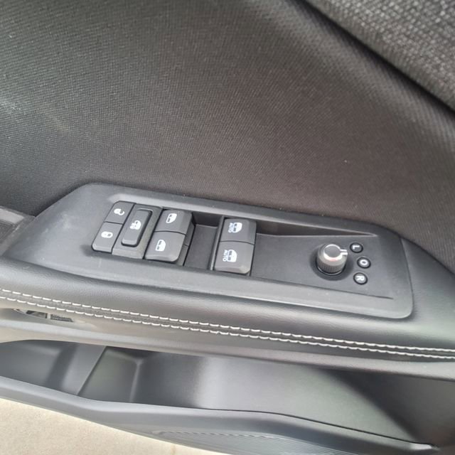 New 2026 Jeep Cherokee Laredo image 21