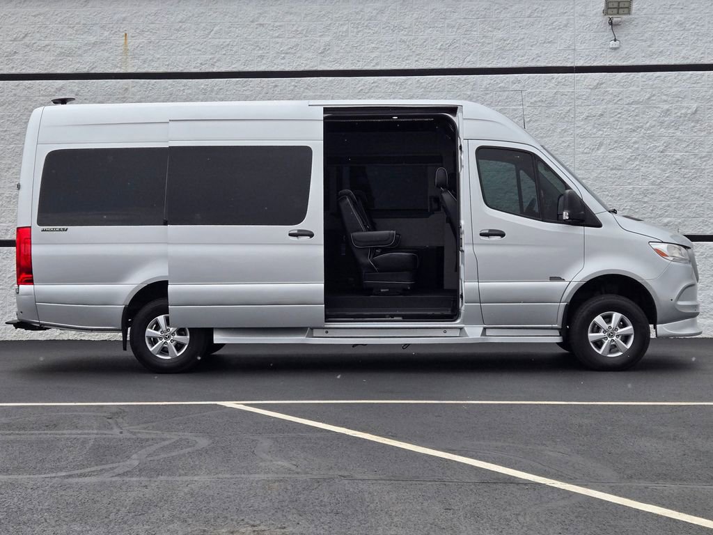 Used 2022 Mercedes-Benz Sprinter 2500 image 12