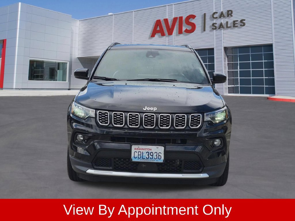Used 2025 Jeep Compass Limited AWD/4WD image 2