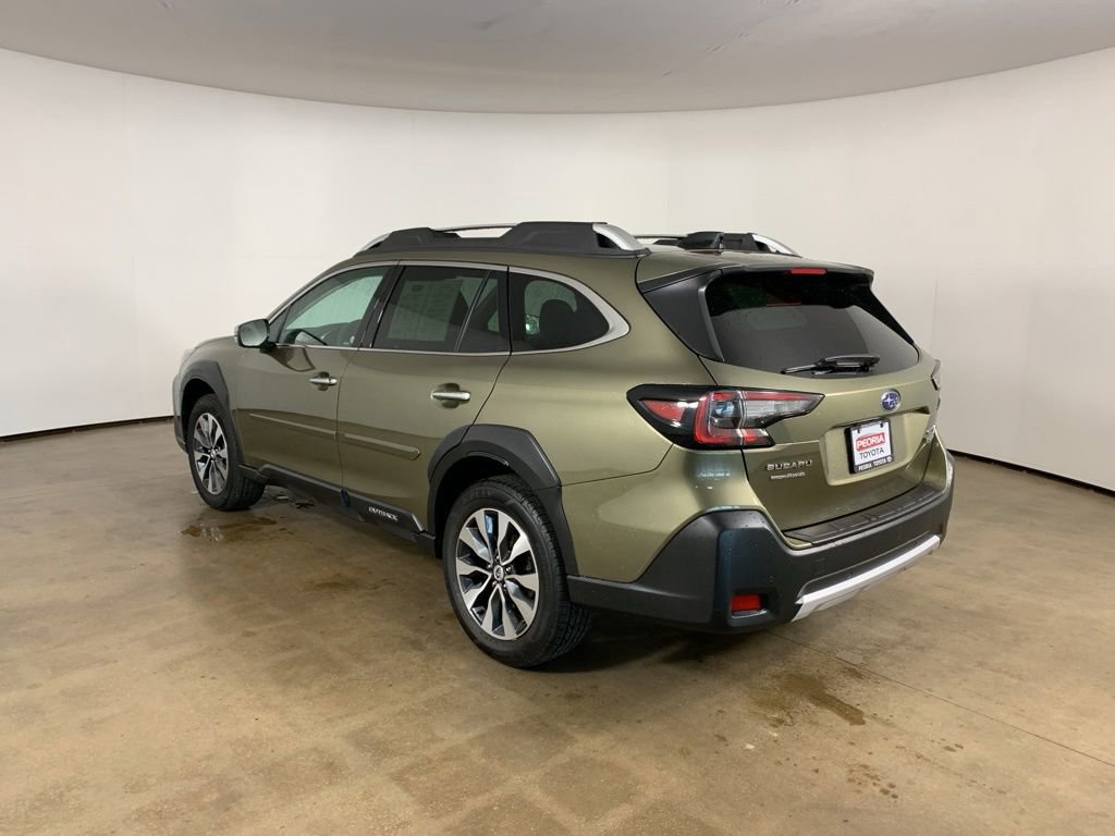 Used 2023 Subaru Outback Touring AWD/4WD image 14