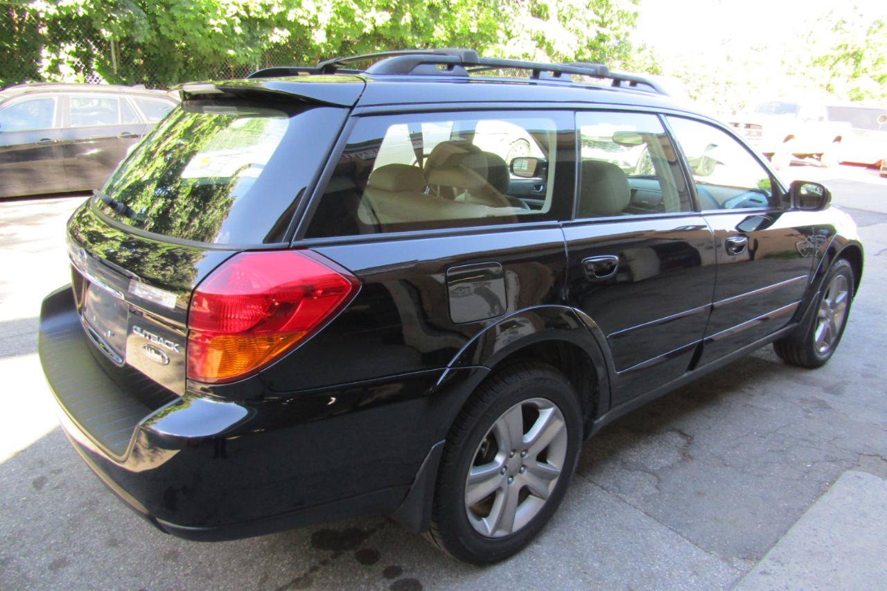 Used 2005 Subaru Outback 3.0R L.L. Bean AWD/4WD image 16