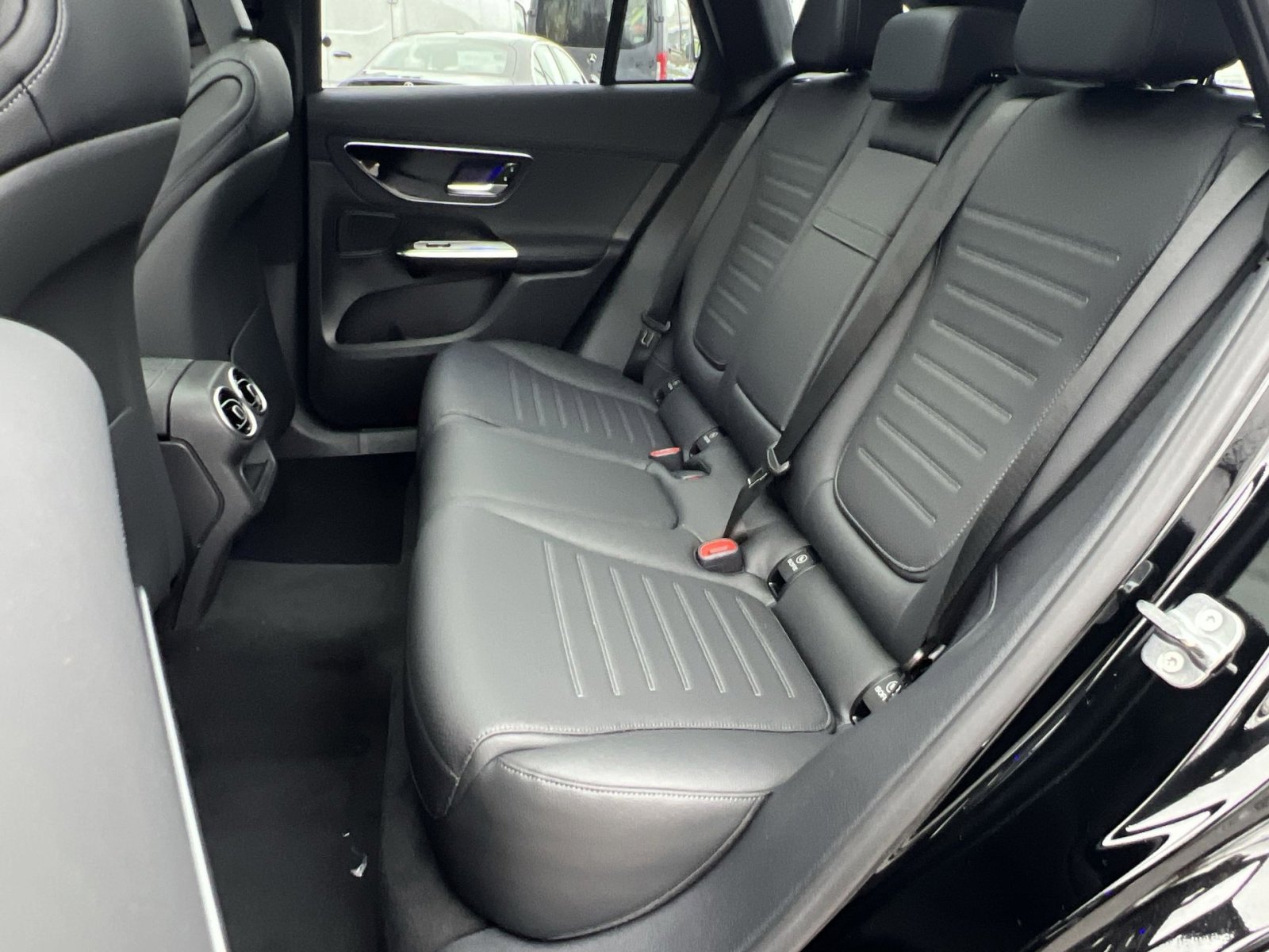 New 2026 Mercedes-Benz GLC 300 4MATIC image 23