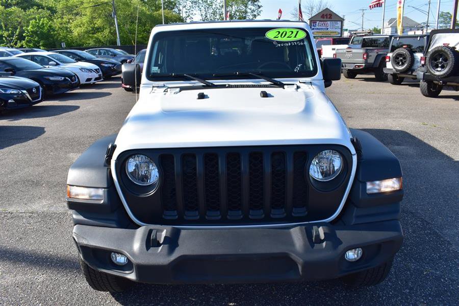 Used 2021 Jeep Gladiator Sport image 2