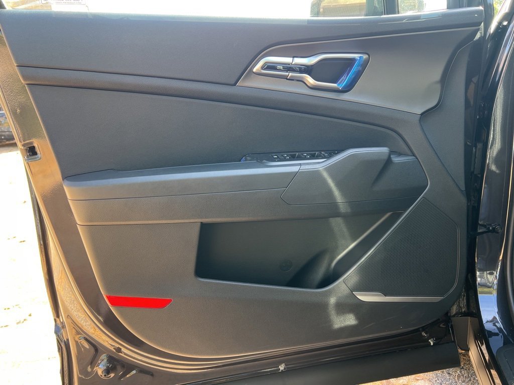 New 2026 Kia Sportage LX image 7