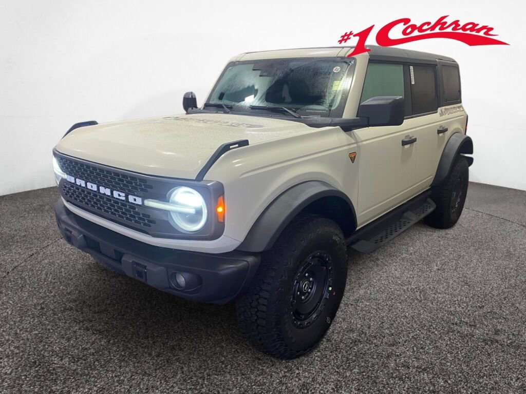 New 2025 Ford Bronco Badlands w/ Sasquatch Package image 3