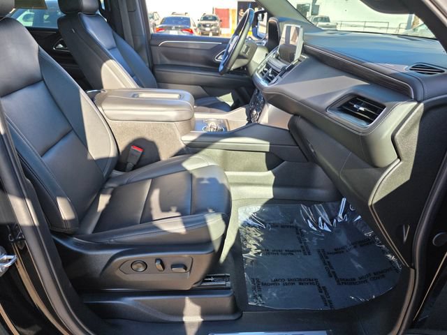 Used 2024 Chevrolet Suburban LT RWD image 10