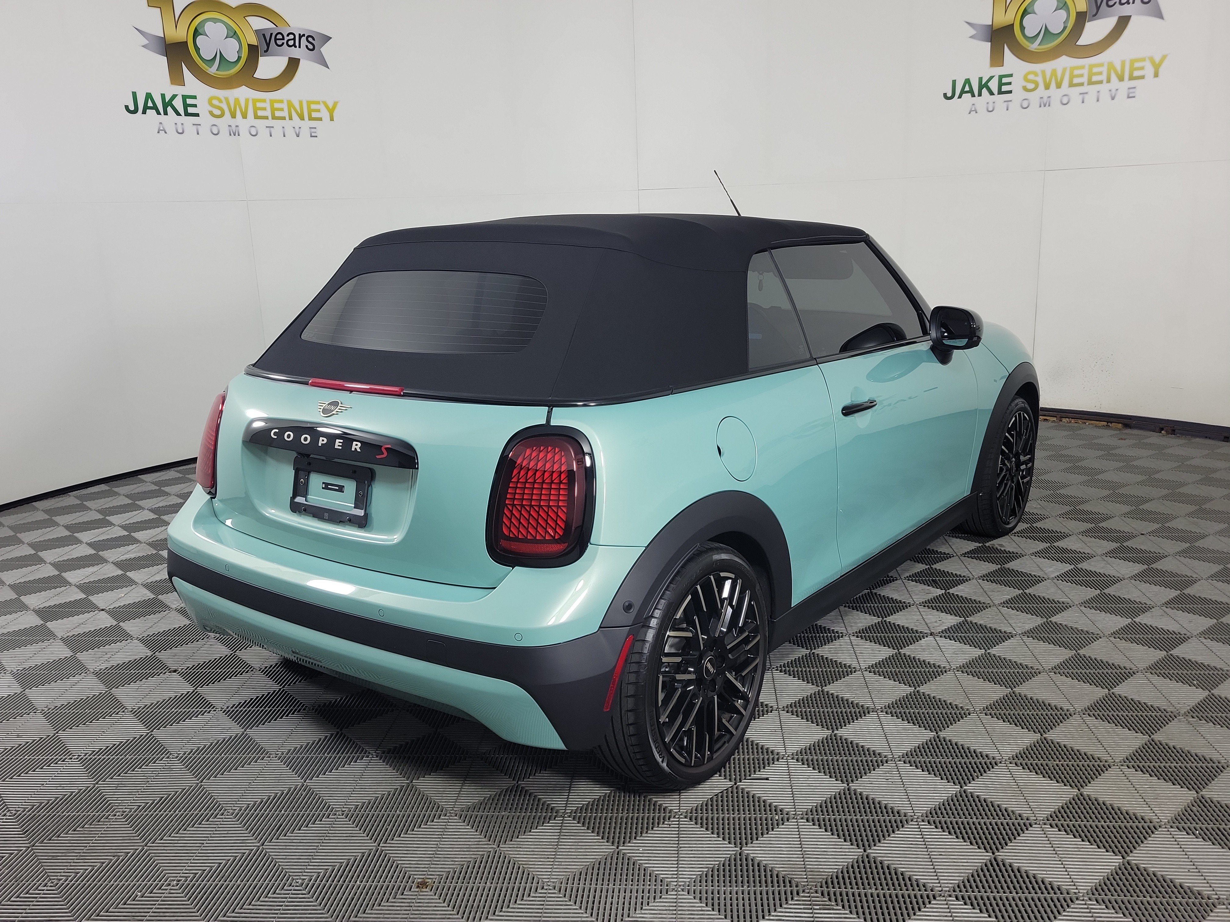 Used 2025 MINI Cooper S FWD image 7