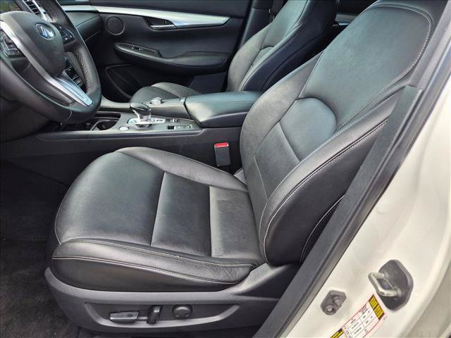 Used 2020 INFINITI QX50 Essential w/ Edition 30 Package FWD image 16