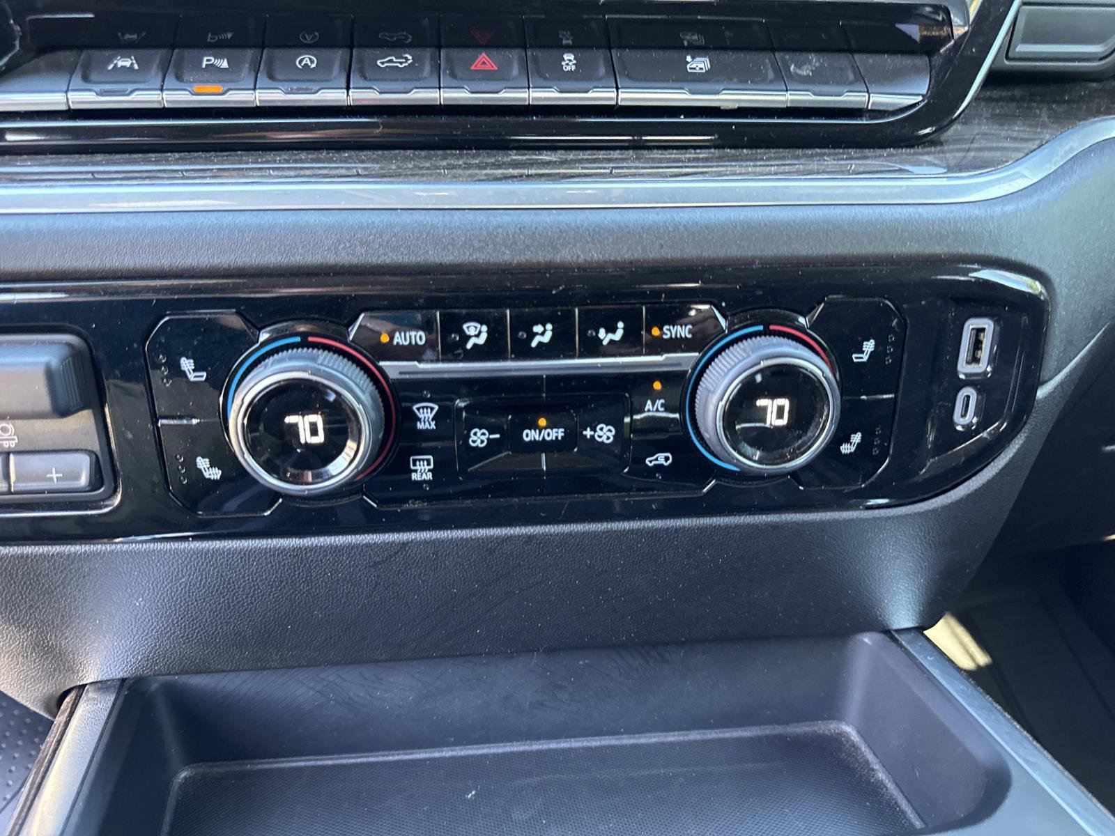 Used 2025 Chevrolet Silverado 1500 LT w/ Safety Package RWD image 27
