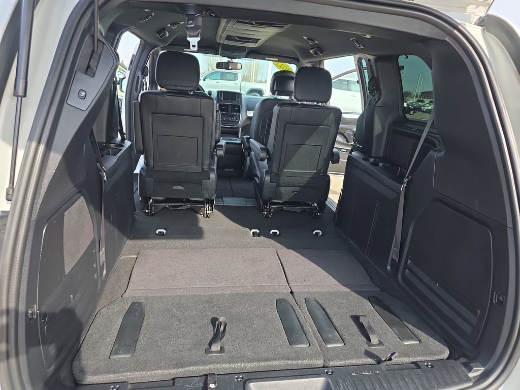 Used 2017 Dodge Grand Caravan GT image 14