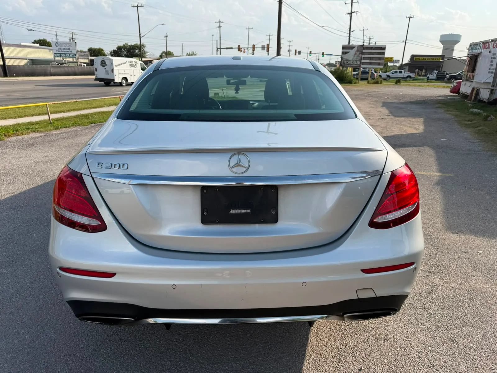 Used 2018 Mercedes-Benz E 300 image 2