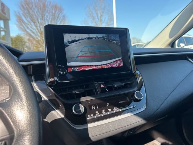 Used 2025 Toyota Corolla LE image 22