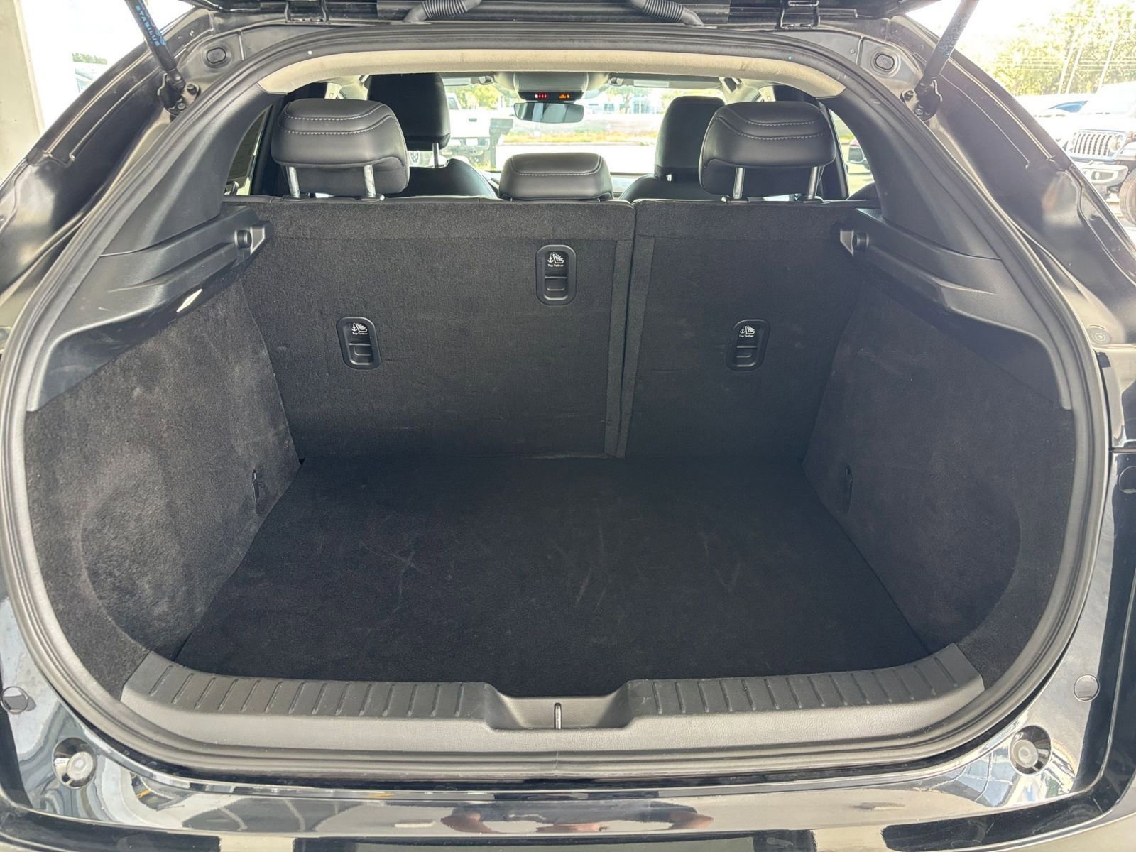 Used 2025 MAZDA CX-30 AWD 2.5 S w/ Select Sport Pkg image 31