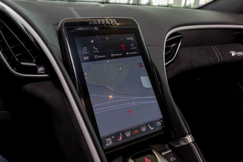 Used 2024 Ferrari Roma Spider image 21