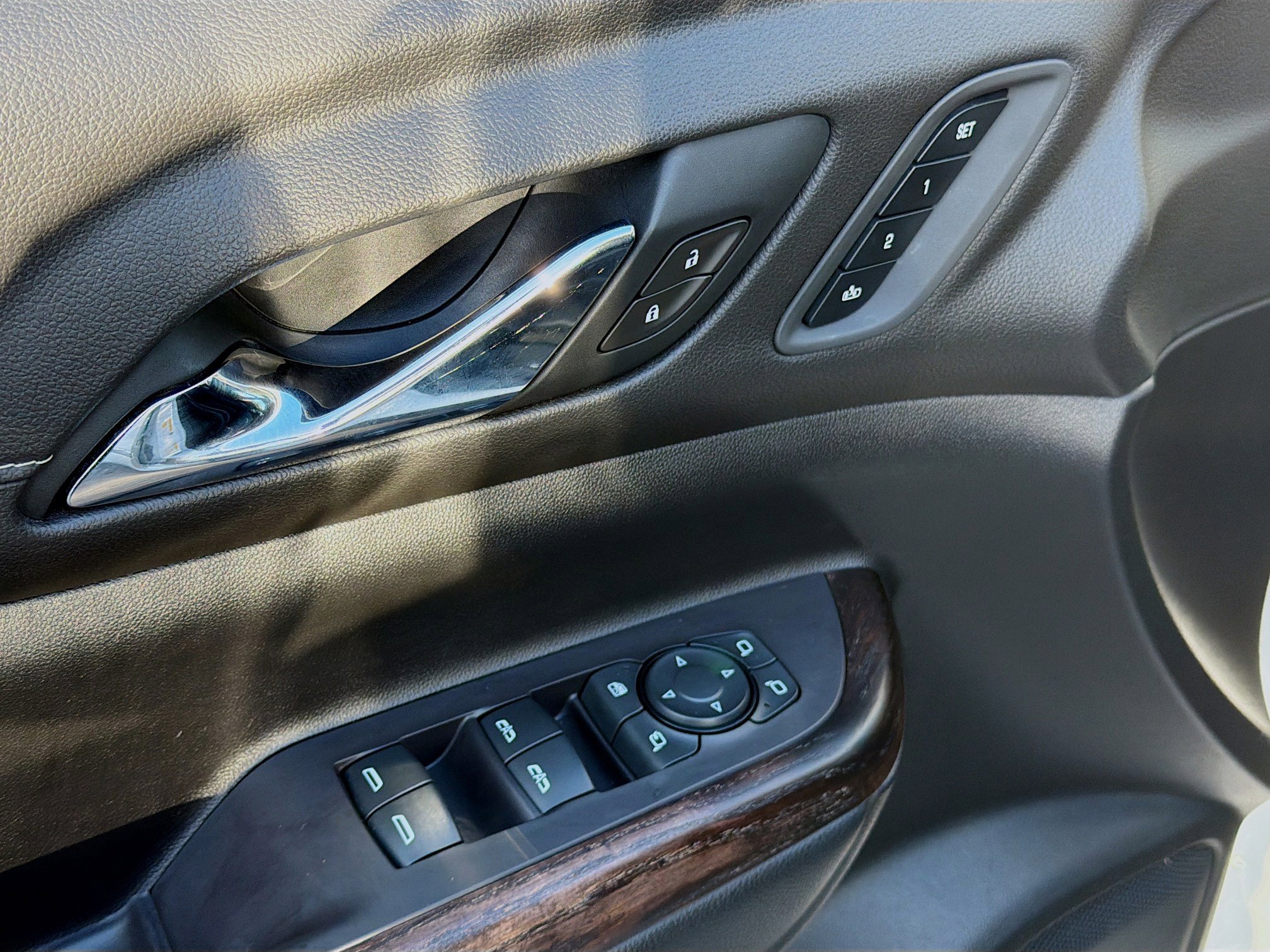 Used 2020 GMC Acadia Denali w/ Technology Package image 23