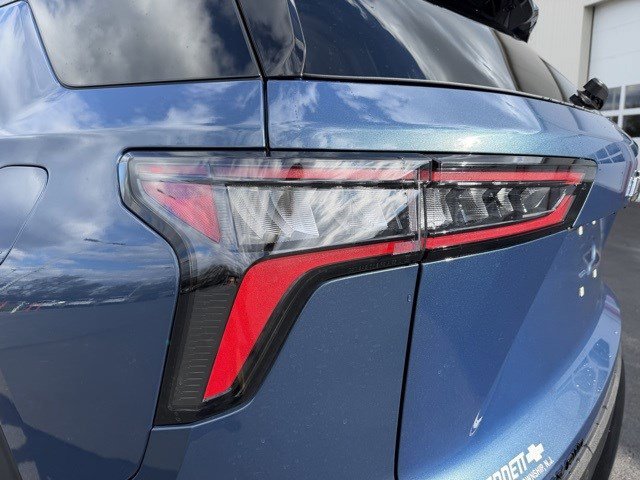 Used 2026 Chevrolet Equinox RS w/ LPO, Floor Liner Package image 4