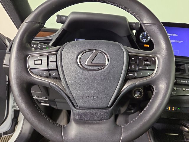 Used 2025 Lexus ES 350 w/ Accessory Package (Z1) FWD image 24