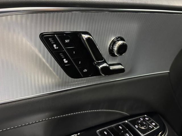 Used 2024 Cadillac Lyriq Tech w/ Driver Assist Package AWD/4WD image 37
