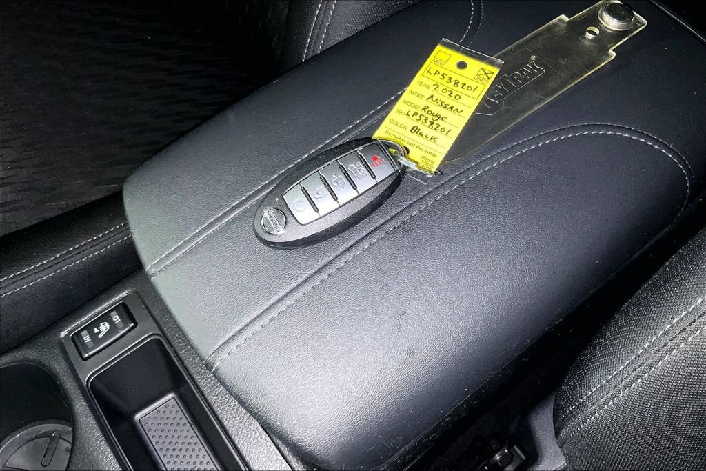 Used 2020 Nissan Rogue SV FWD image 13