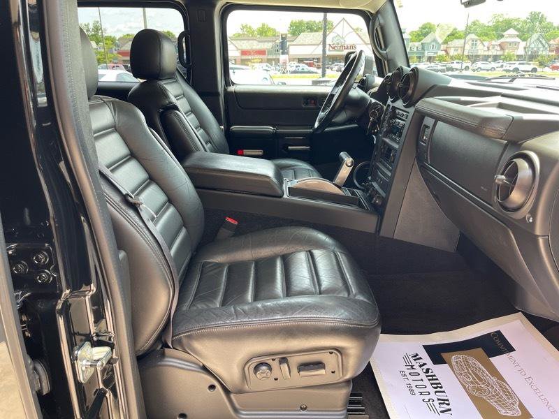 Used 2005 HUMMER H2 w/ Preferred Equipment Group AWD/4WD image 54