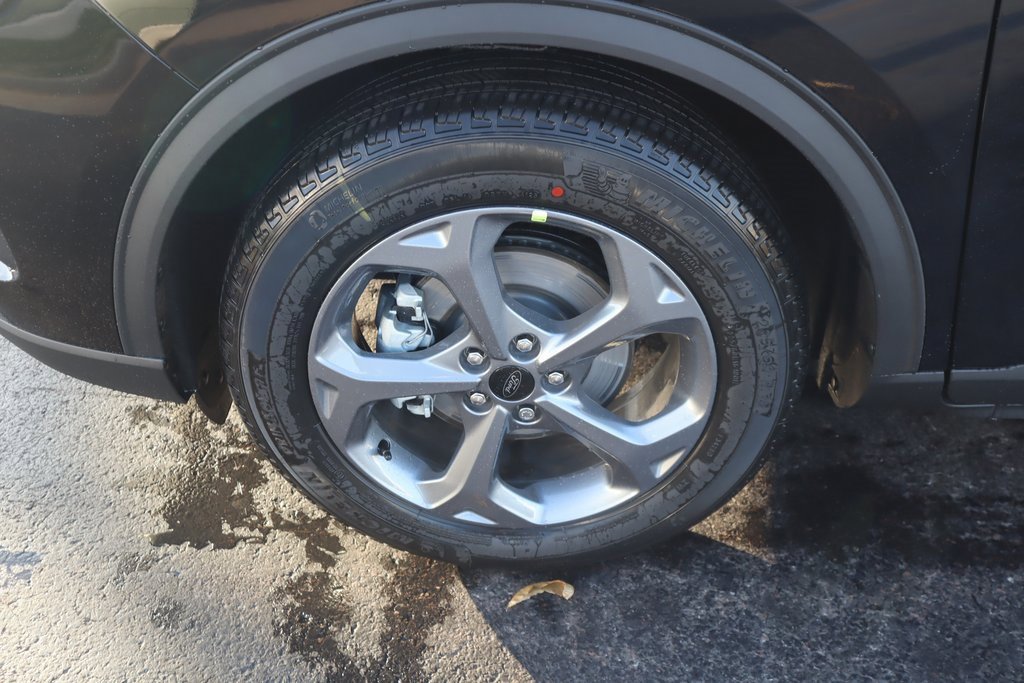 New 2026 Ford Escape ST-Line image 16