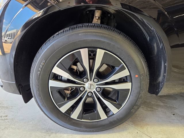 Certified 2024 Volvo XC60 B5 Core w/ Climate Package AWD/4WD image 25