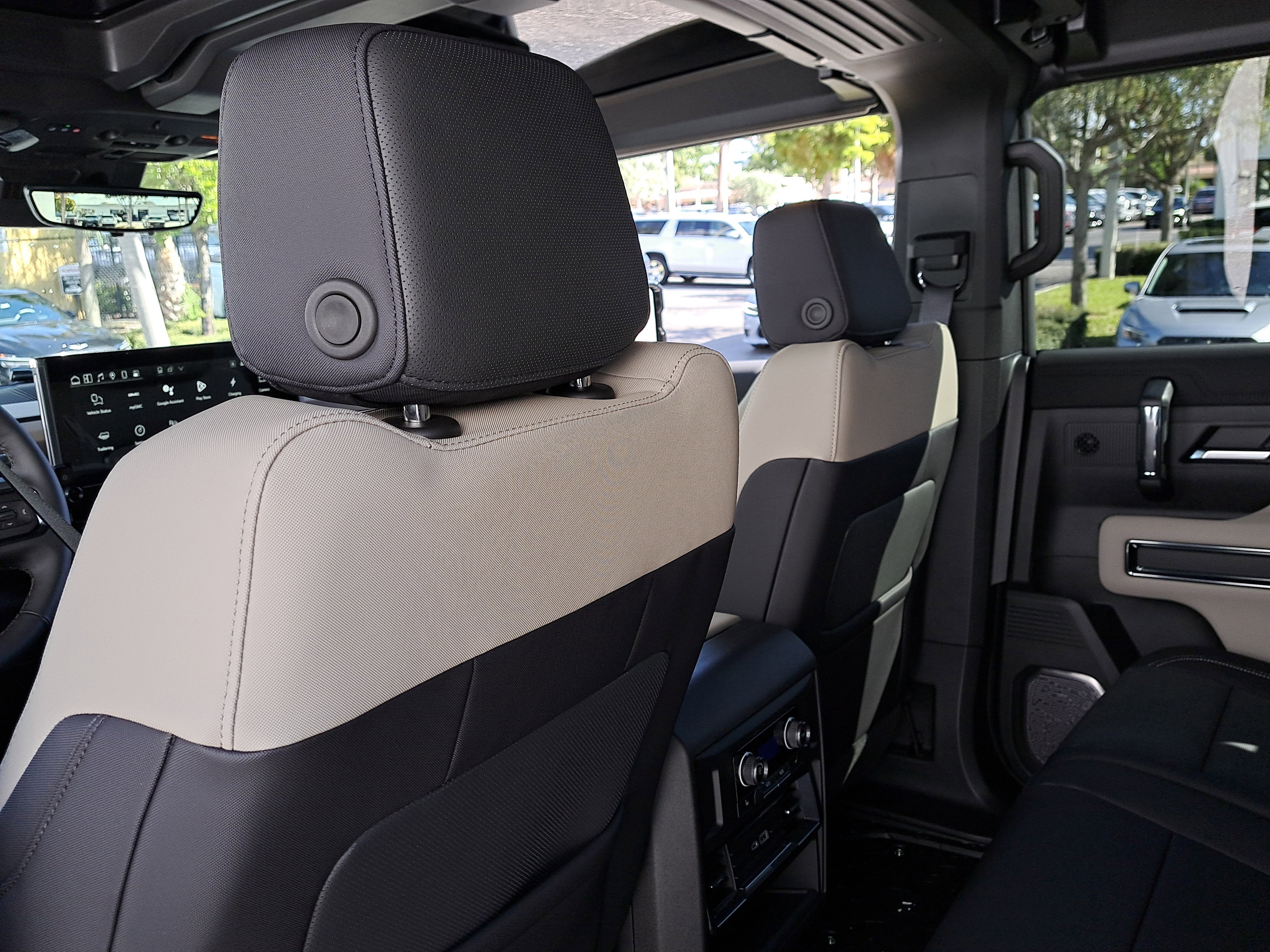 New 2026 GMC Hummer EV SUV image 12