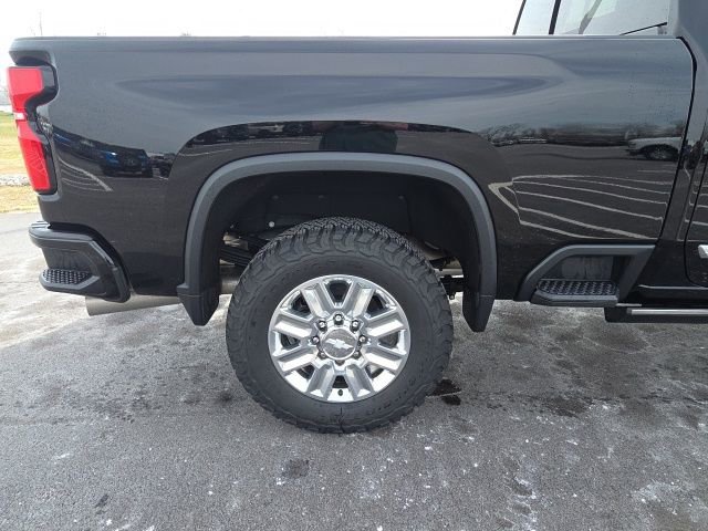 Used 2024 Chevrolet Silverado 3500 High Country w/ High Country Premium Package AWD/4WD image 7