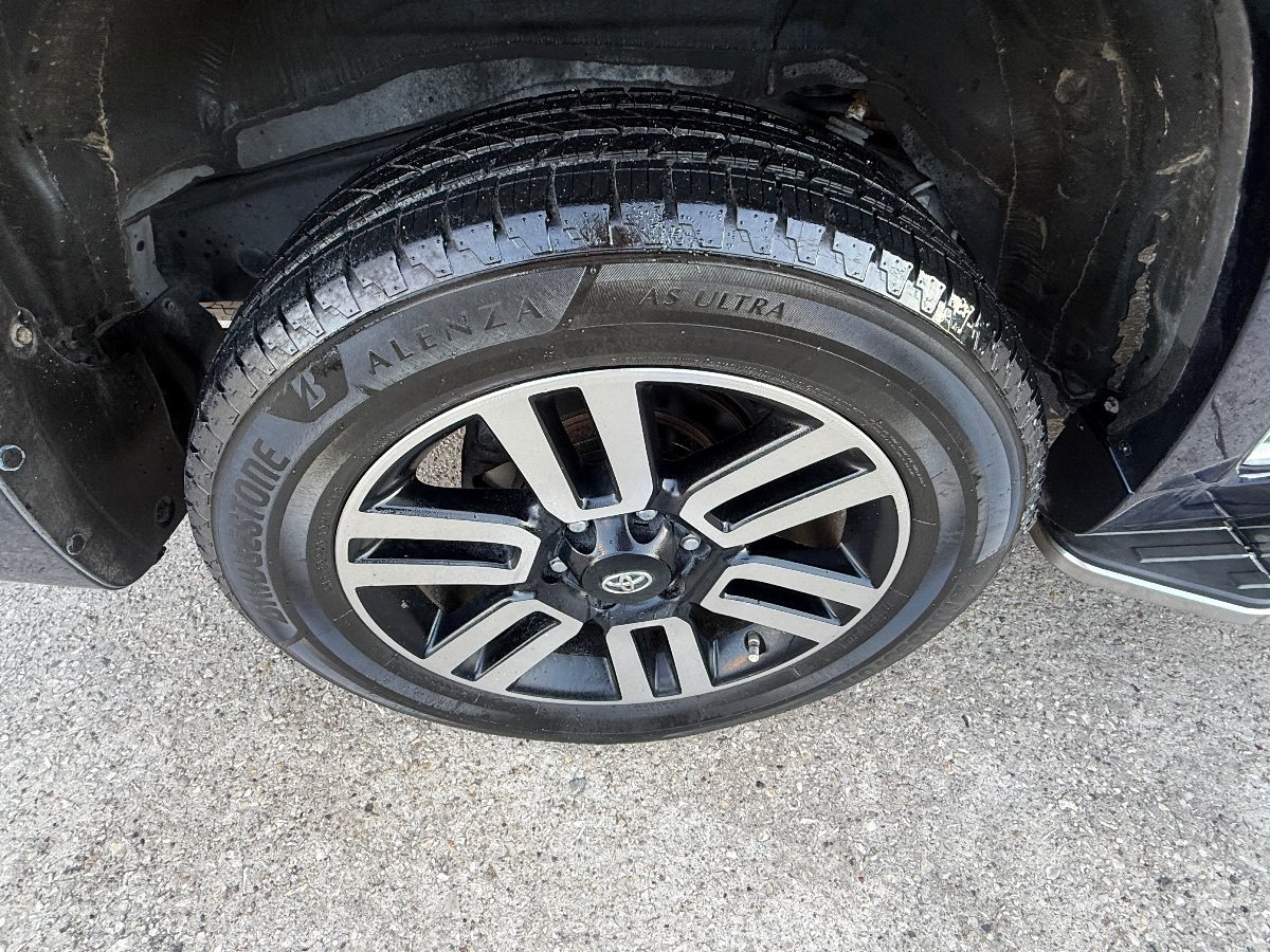 Used 2018 Toyota 4Runner Limited RWD image 13