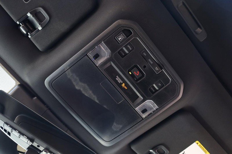 New 2025 Toyota Tacoma TRD Off-Road image 17