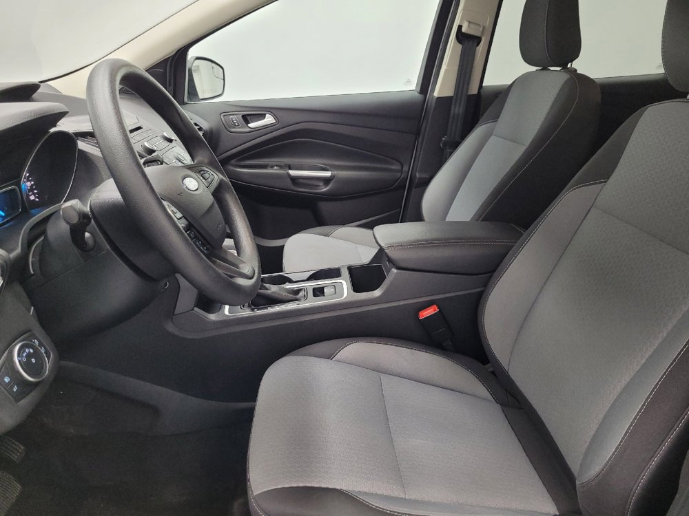 Used 2018 Ford Escape SE image 17