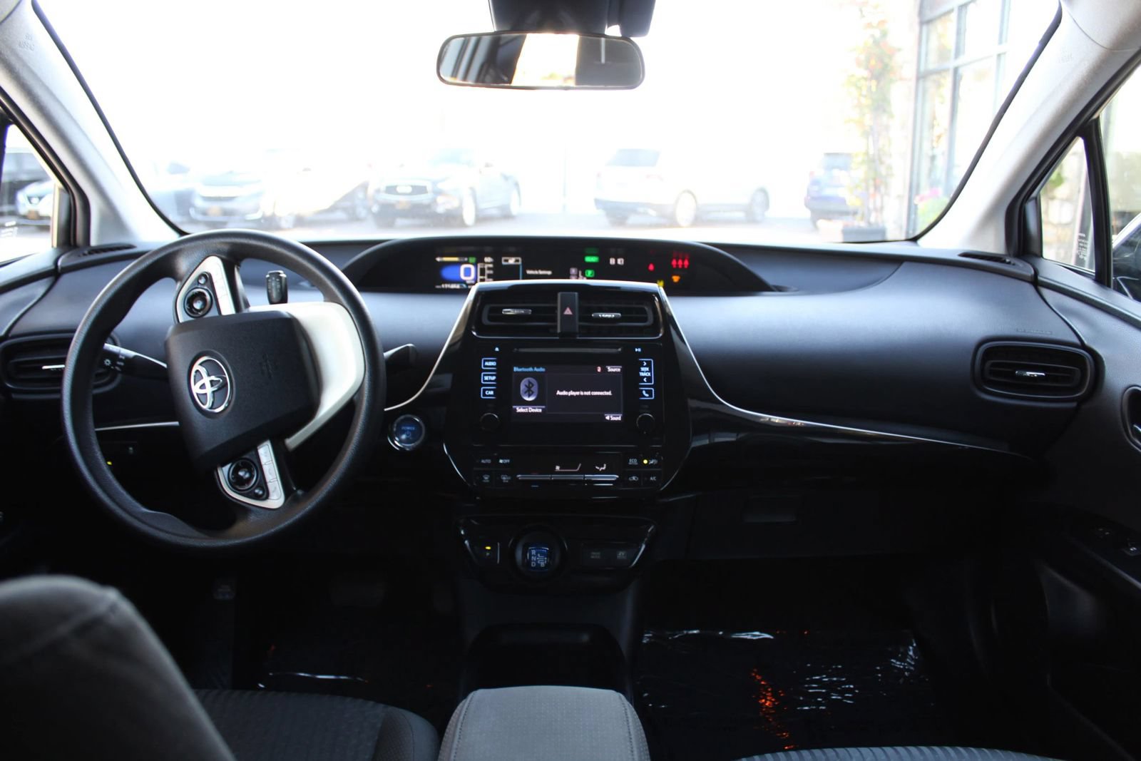 Used 2017 Toyota Prius Four FWD image 13