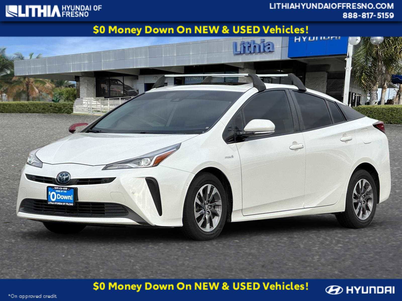 Used 2019 Toyota Prius XLE video 1