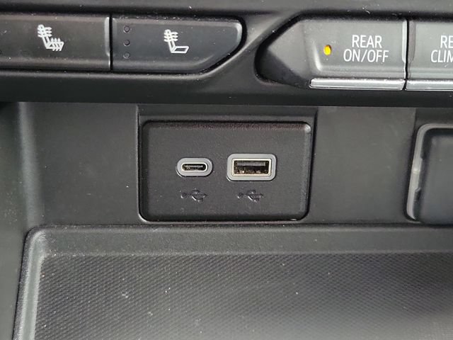 Used 2024 Chevrolet Tahoe LT RWD image 28
