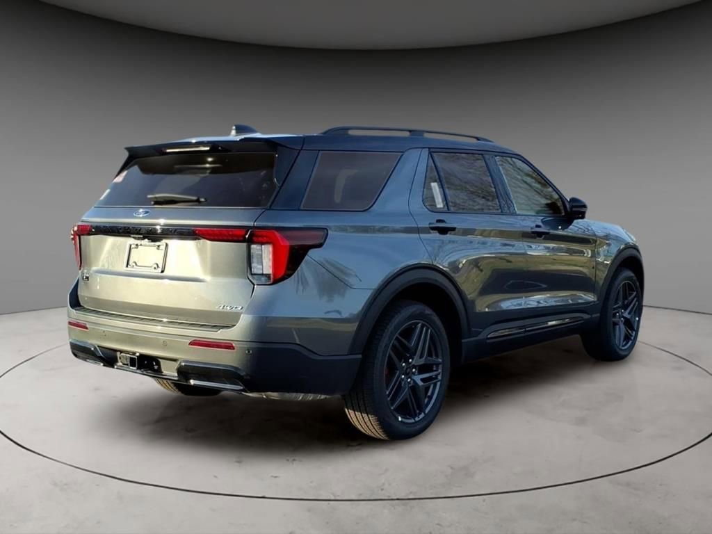 New 2026 Ford Explorer ST-Line w/ ST-Line Street Pack AWD/4WD image 9