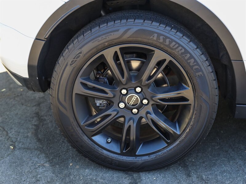 Used 2017 Land Rover Range Rover Evoque HSE Dynamic AWD/4WD image 13