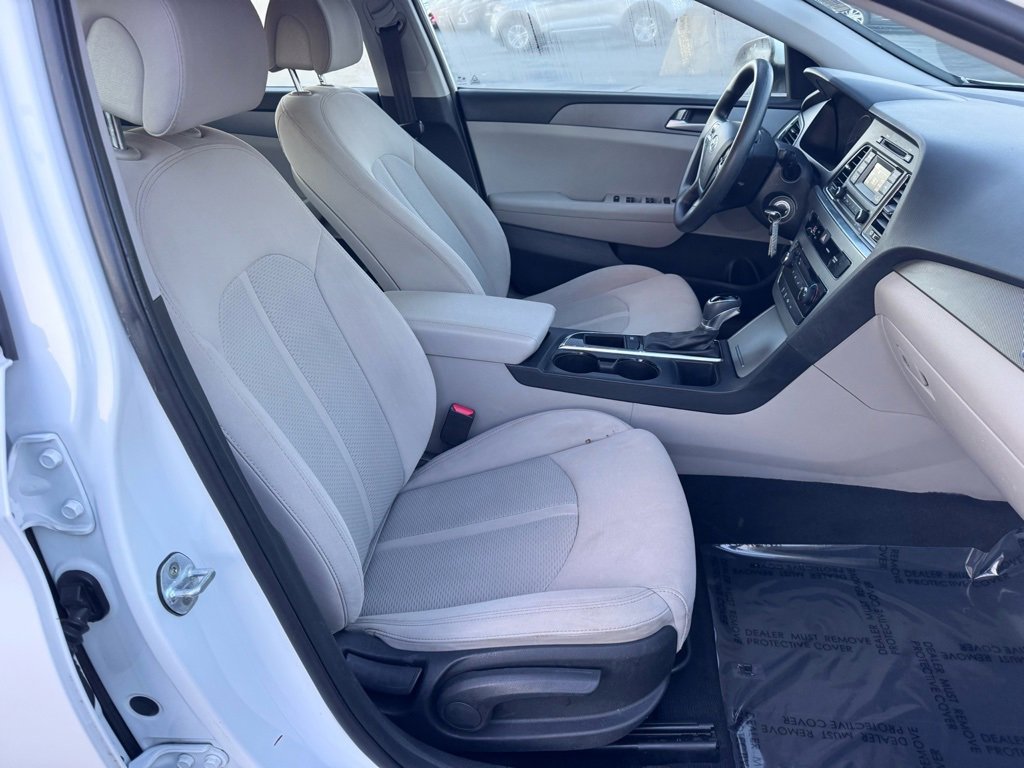Used 2017 Hyundai Sonata SE image 20