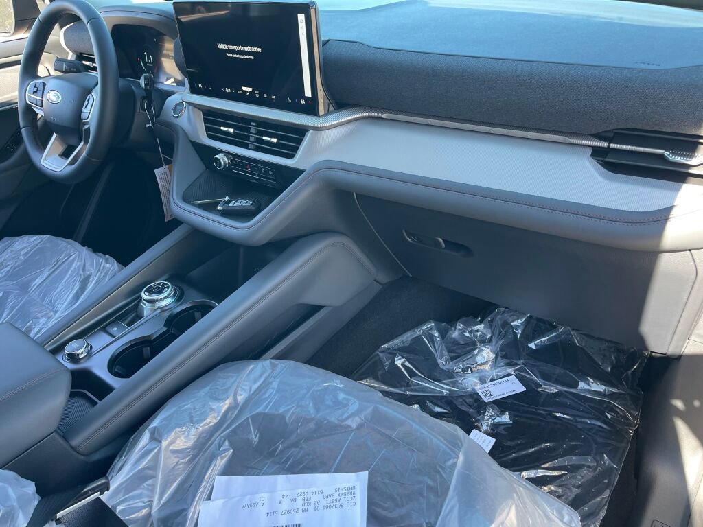 New 2026 Ford Explorer Active image 16