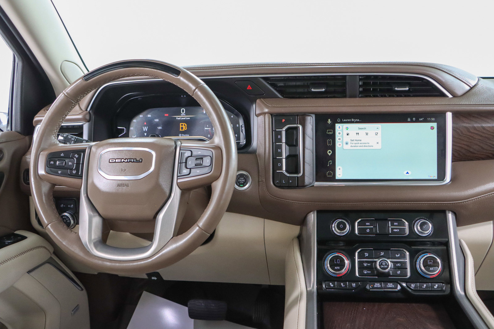 Used 2024 GMC Yukon Denali w/ Advanced Technology Package AWD/4WD image 18