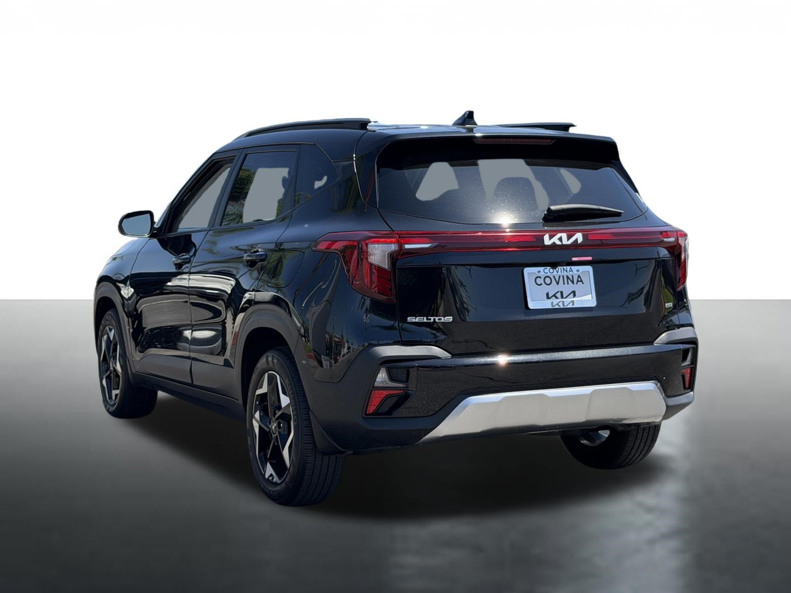 Certified 2025 Kia Seltos S AWD/4WD image 6