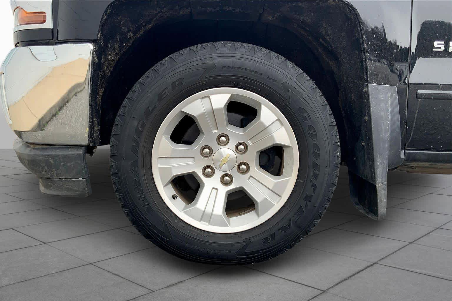 Used 2016 Chevrolet Silverado 1500 LT w/ All Star Edition image 11