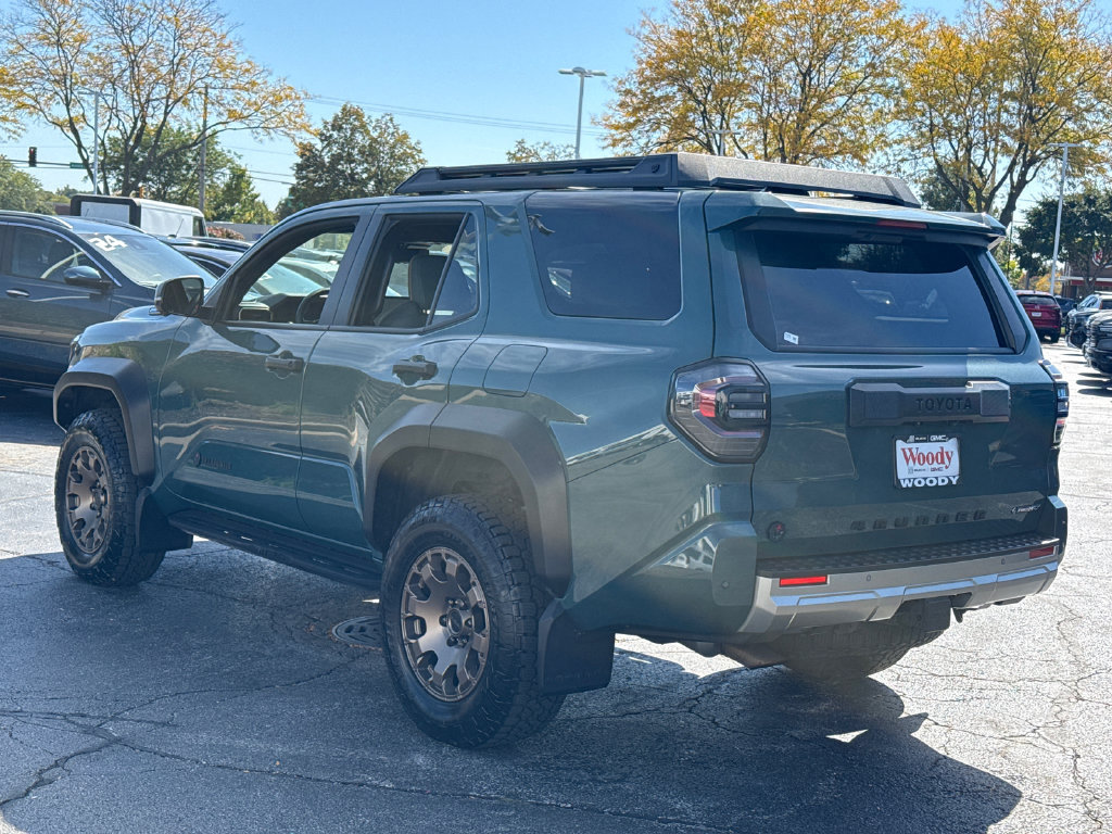 Used 2025 Toyota 4Runner Trailhunter AWD/4WD image 9