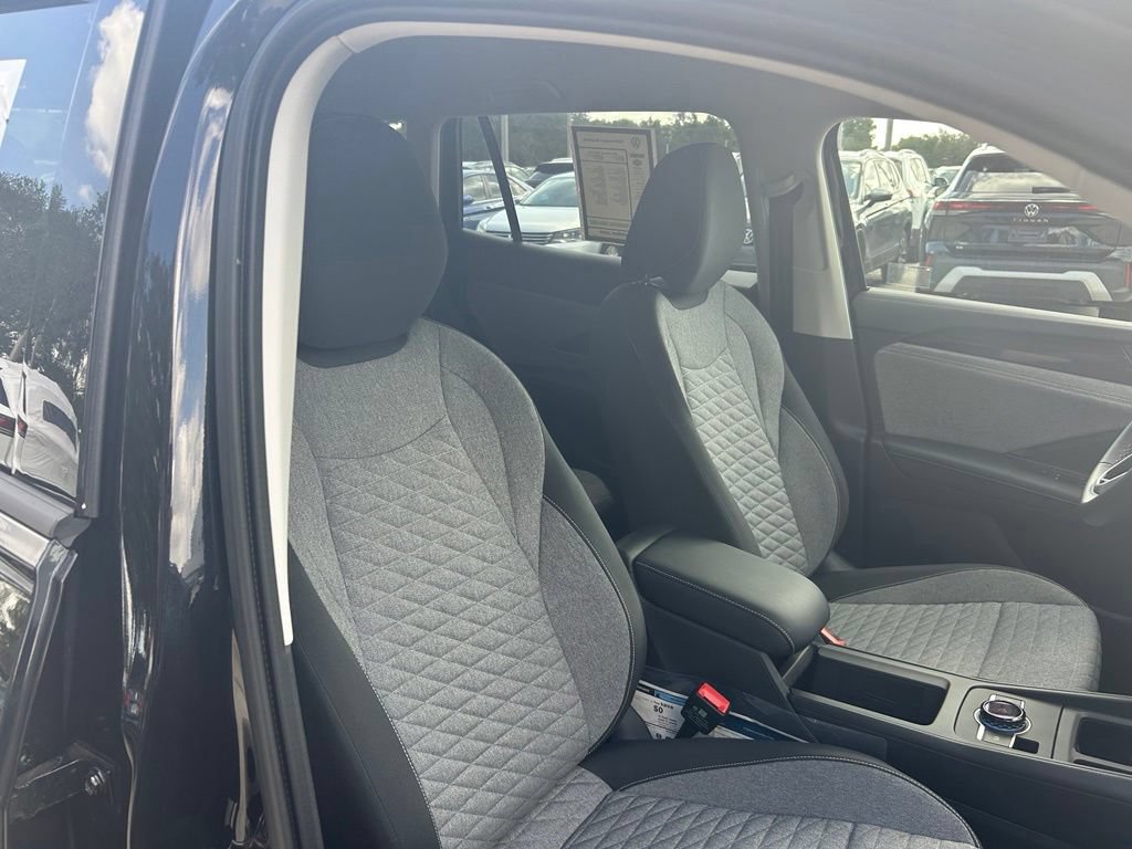 Certified 2026 Volkswagen Tiguan S FWD image 33